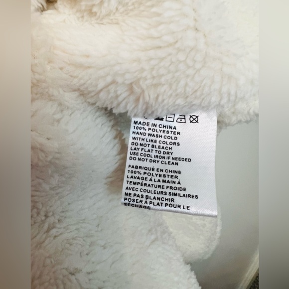 Altar’d State Plaid Fall Poncho Wrap 🍁 - Picture 8 of 9